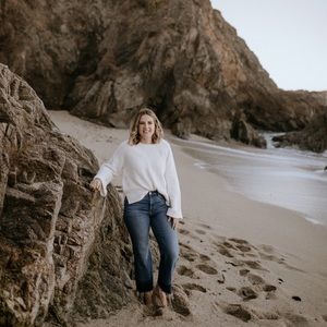 Meet your Posher, Elise